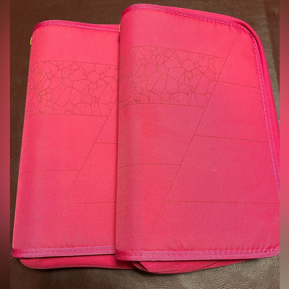 Bundle of 2 Pink Case Logic Disc Holders